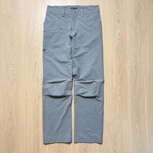 Arcteryx Rampart Nylon Blend Cargo Trouser Pants Mens W30 Light Gray Gorpcore